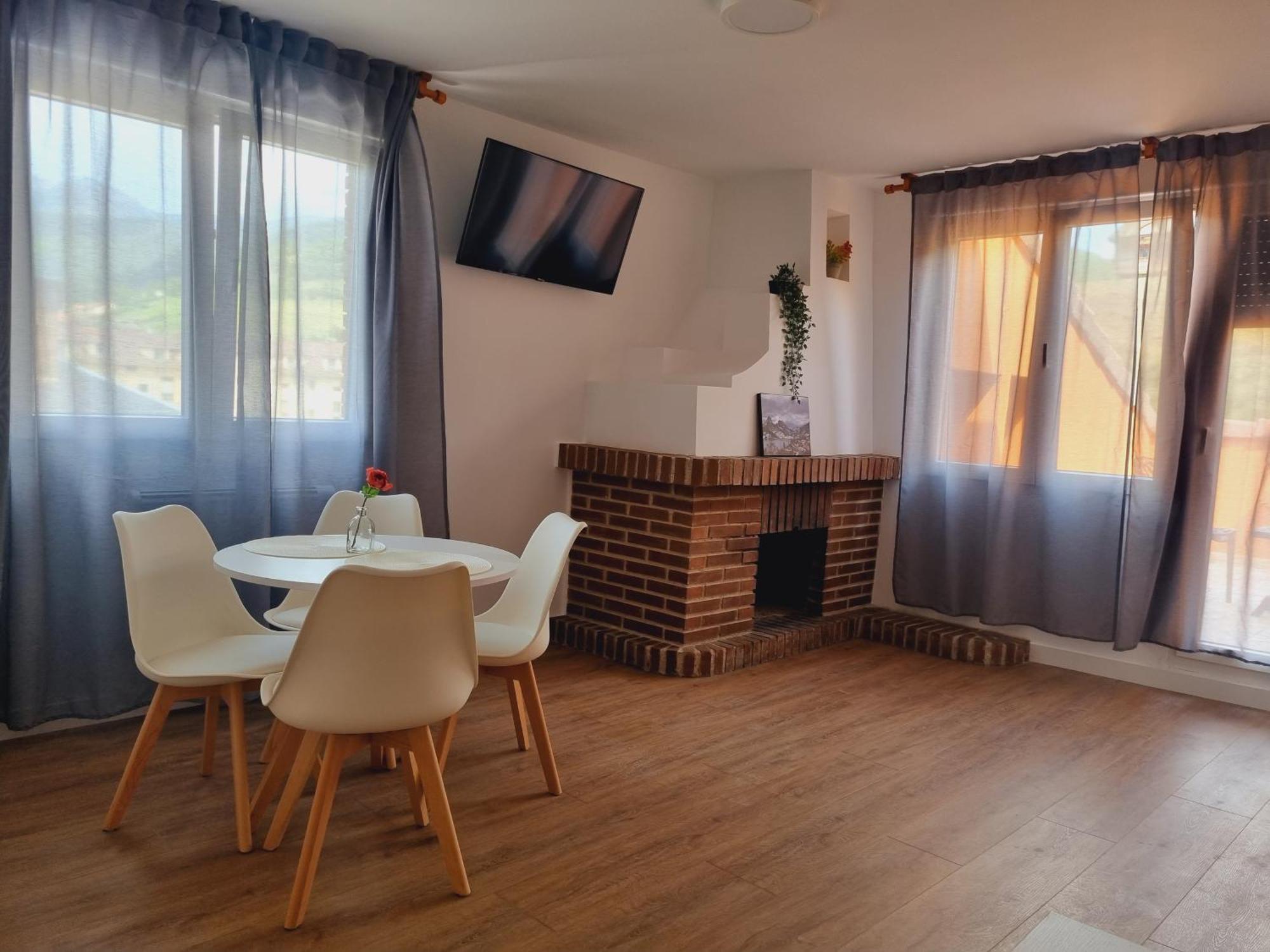 Maile Apartamentos Potes Chambre photo